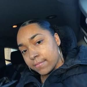 Meet your Posher, Danisha